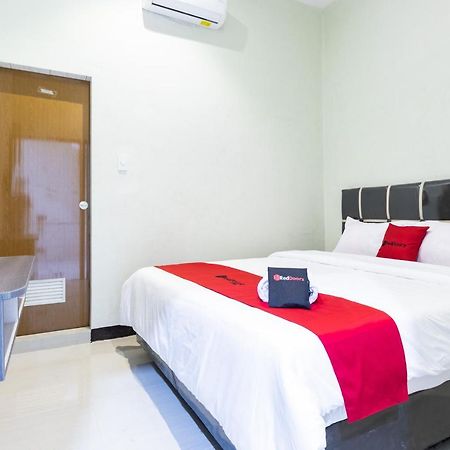 Reddoorz Near Medan Amplas Deli Tua Exterior photo